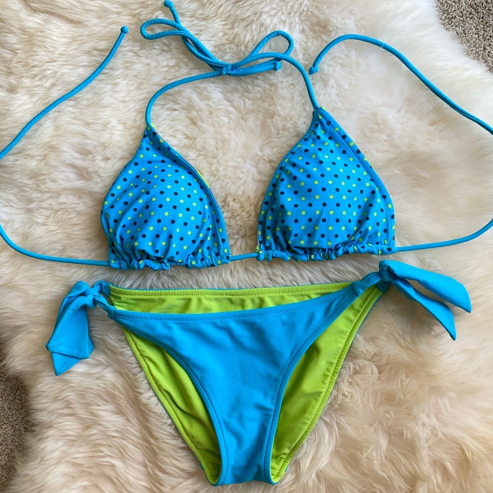 ❤️TWO-IN-ONE REVERSIBLE BIKINI‼️❤️ - Picture 13 of 14